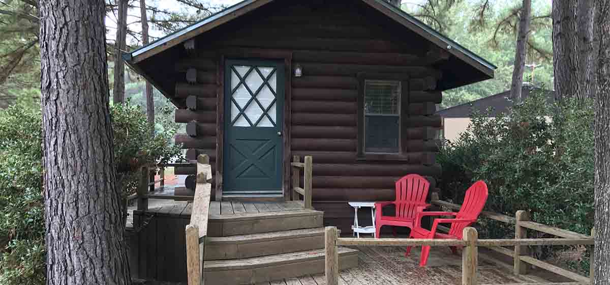 Lake Lodge Cabin